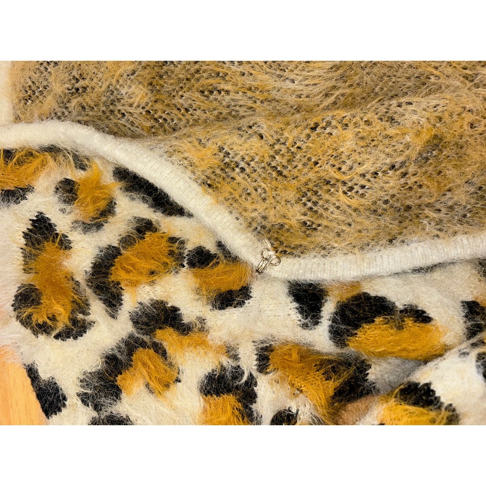 & Merci Boho Mustard Cheetah Print Fuzzy Cardigan Sweater Size Medium - Picture 5 of 8